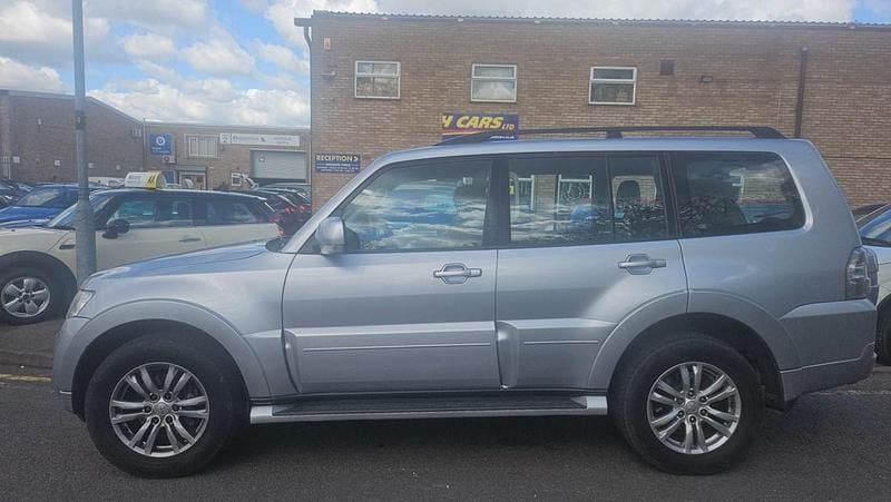 Used Mitsubishi Shogun 197 HP (144 kW) 2013 Silver SUV