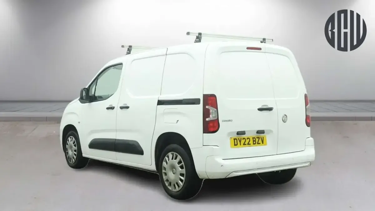 Used Vauxhall Combo Sportive 2022 White MPV