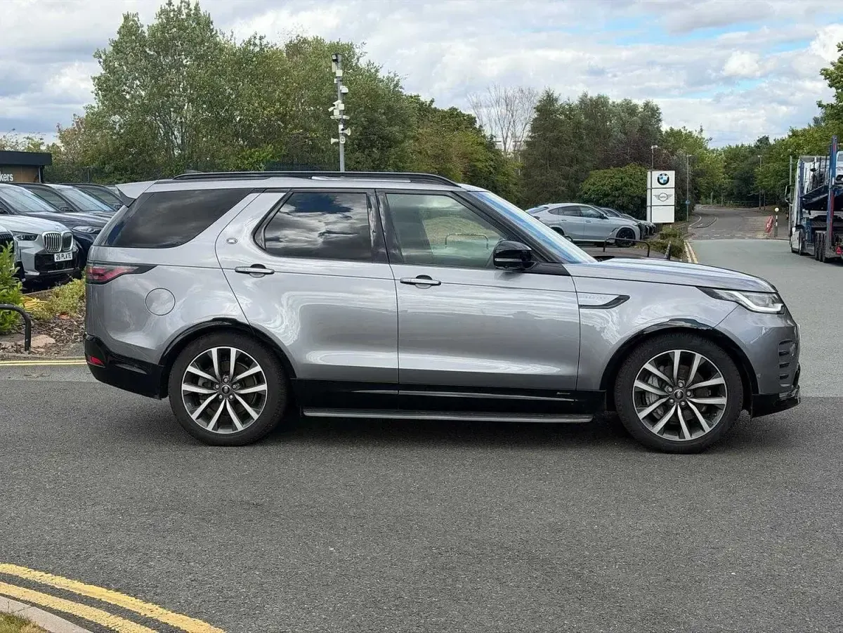 Used Land Rover Discovery 5 SE Dynamic 2021 Grey SUV