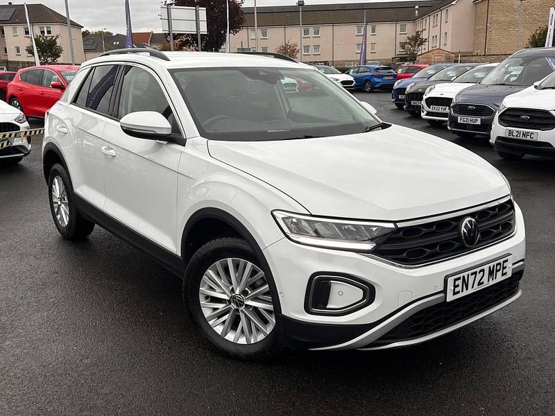 White Used 2023 VW T-Roc Life SUV | £17,495 (Good price) - Image 1/4