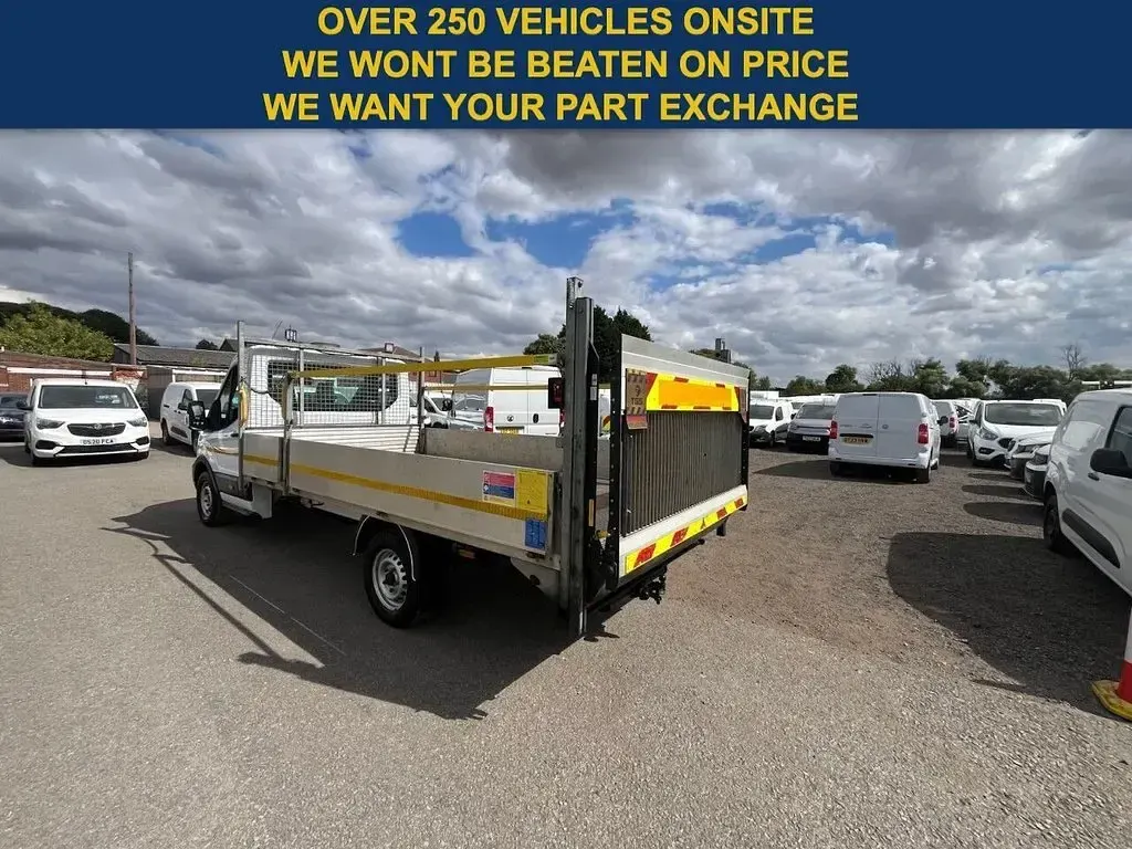 Used Ford Transit S 130 HP (95 kW) 2022 White Van