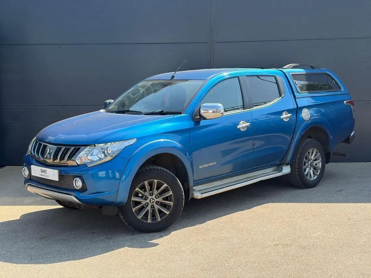 Used Mitsubishi L200 181 HP (133 kW) 2017 Blue Pickup