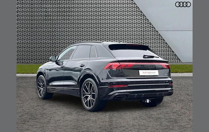 Used Audi Q8 Comfort 334 HP (245 kW) 2025 Black SUV