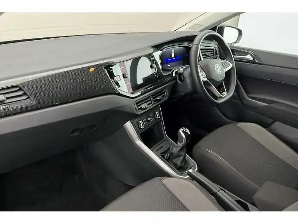 Used VW Polo 95 HP (69 kW) 2025 Hatchback
