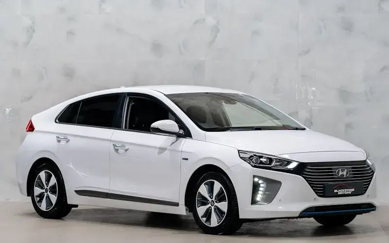 Usado Hyundai Ioniq Premium SE 141 HP (103 kW) 2018 Citadino