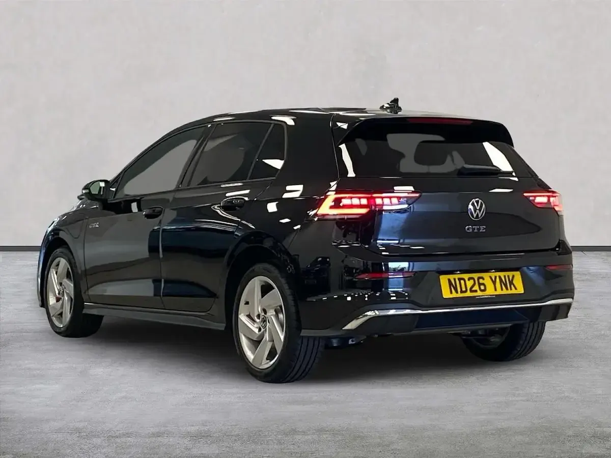 Used VW Golf VIII GTE 272 HP (200 kW) 2026 Black Hatchback
