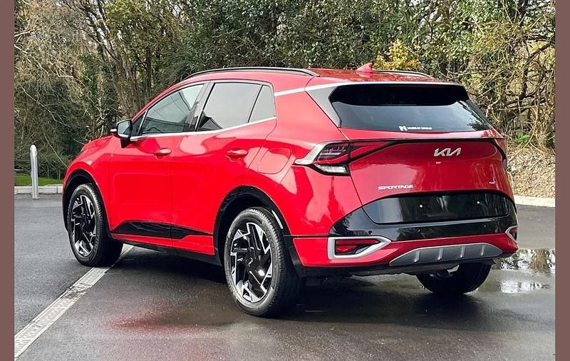 Used Kia Sportage GT-Line 147 HP (108 kW) 2024 Red SUV