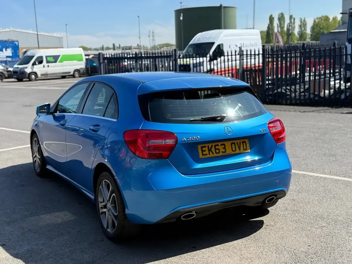 Used Mercedes A200 2013 Blue Hatchback
