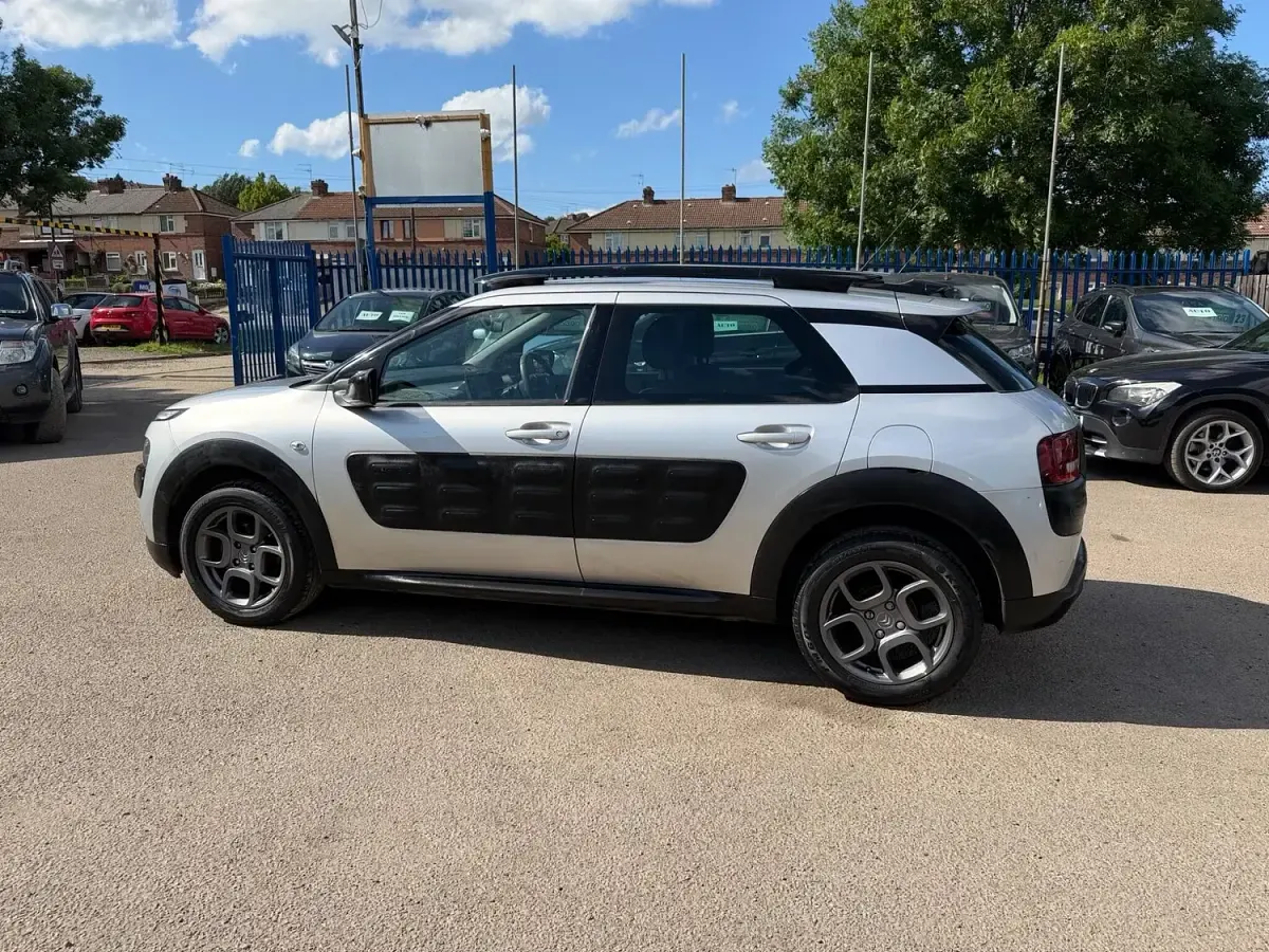 Used Citroën C4 Cactus Feel 2015 Silver Hatchback