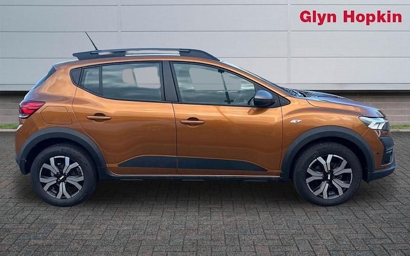 Used Dacia Sandero Journey 91 HP (66 kW) 2022 Hatchback