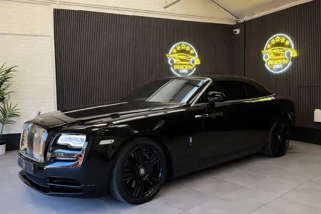 Used Rolls Royce Dawn 563 HP (414 kW) 2016 Black Cabriolet