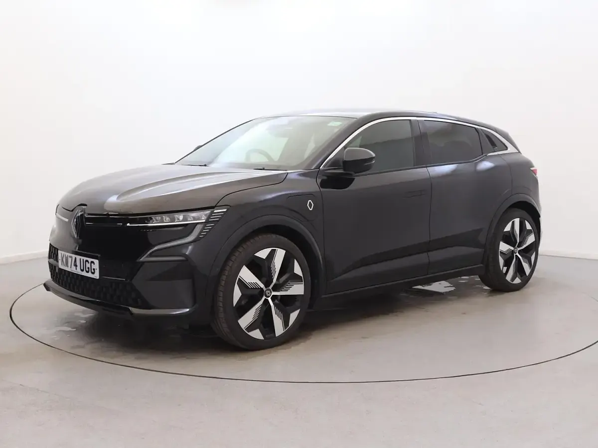 Used Renault Megane E-Tech Komfort 160 kW (218 HP) 2024 Black Hatchback