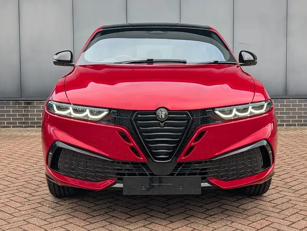 New Alfa Romeo Tonale Edizione Speciale 174 HP (127 kW) 2026 Red SUV