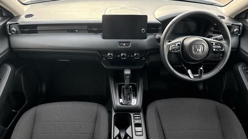 Used Honda HR-V Elegance 131 HP (96 kW) 2025 White SUV