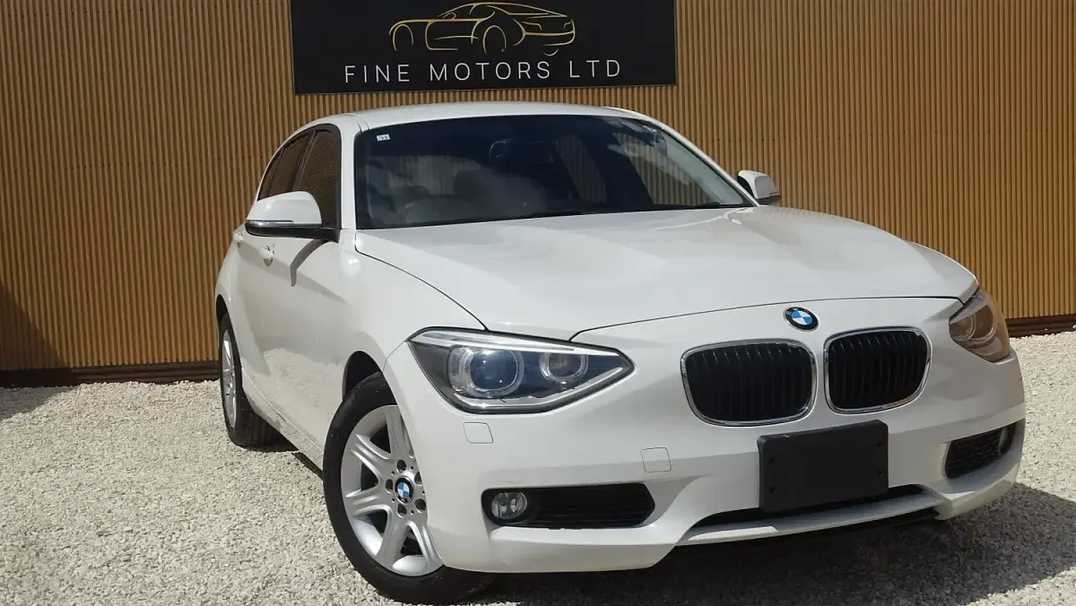 Used BMW 116 Sport Line 2014 White Hatchback