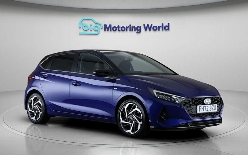 Used Hyundai i20 Ultimate 101 HP (74 kW) 2023 Blue Hatchback