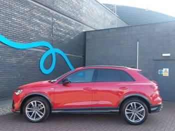 Used Audi Q3 Black Edition 150 HP (110 kW) 2023 Red SUV