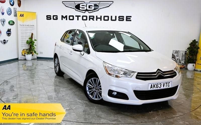 White Used 2013 Citroën C4 VTR Sport Hatchback | £3,495 (Fair price) - Image 1/4