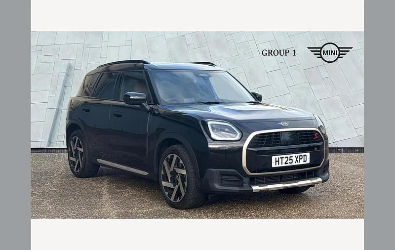 Black Used 2025 Mini Countryman Exclusive SUV | £33,050 (Fair price) - Image 1/4