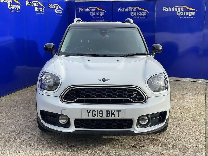 Used Mini Cooper Countryman Classic 2019 Light white SUV