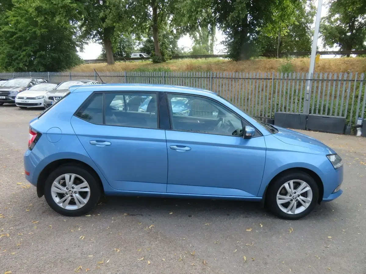 Used Skoda Fabia SE 110 HP (80 kW) 2019 Blue Hatchback