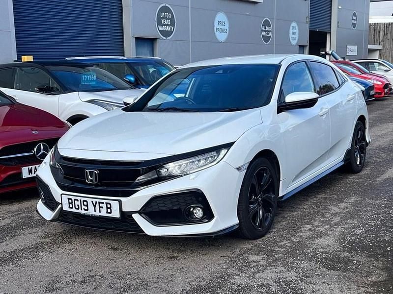 Used Honda Civic Sport 182 HP (133 kW) 2019 White Hatchback