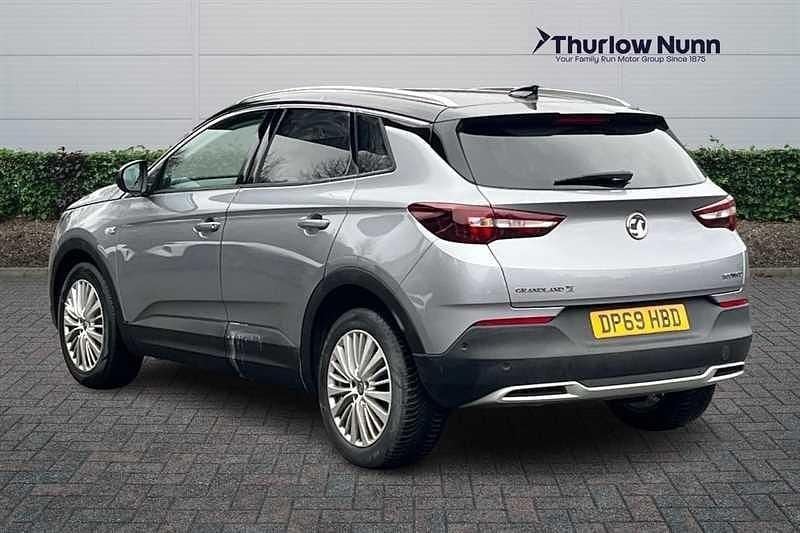 Used Vauxhall Grandland X Business Edition 130 HP (95 kW) 2020 Quartz grey SUV