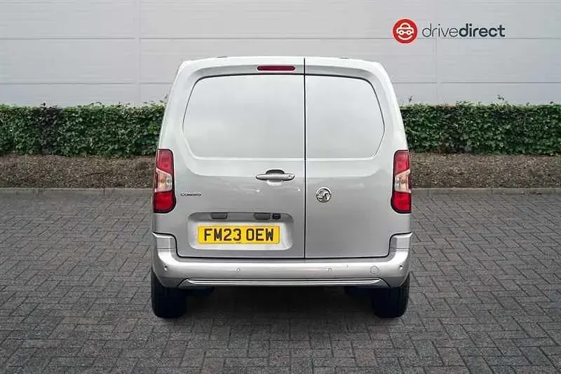 Second-hand Vauxhall Combo S 100 CP (73 kW) 2023 Gri Monovolum