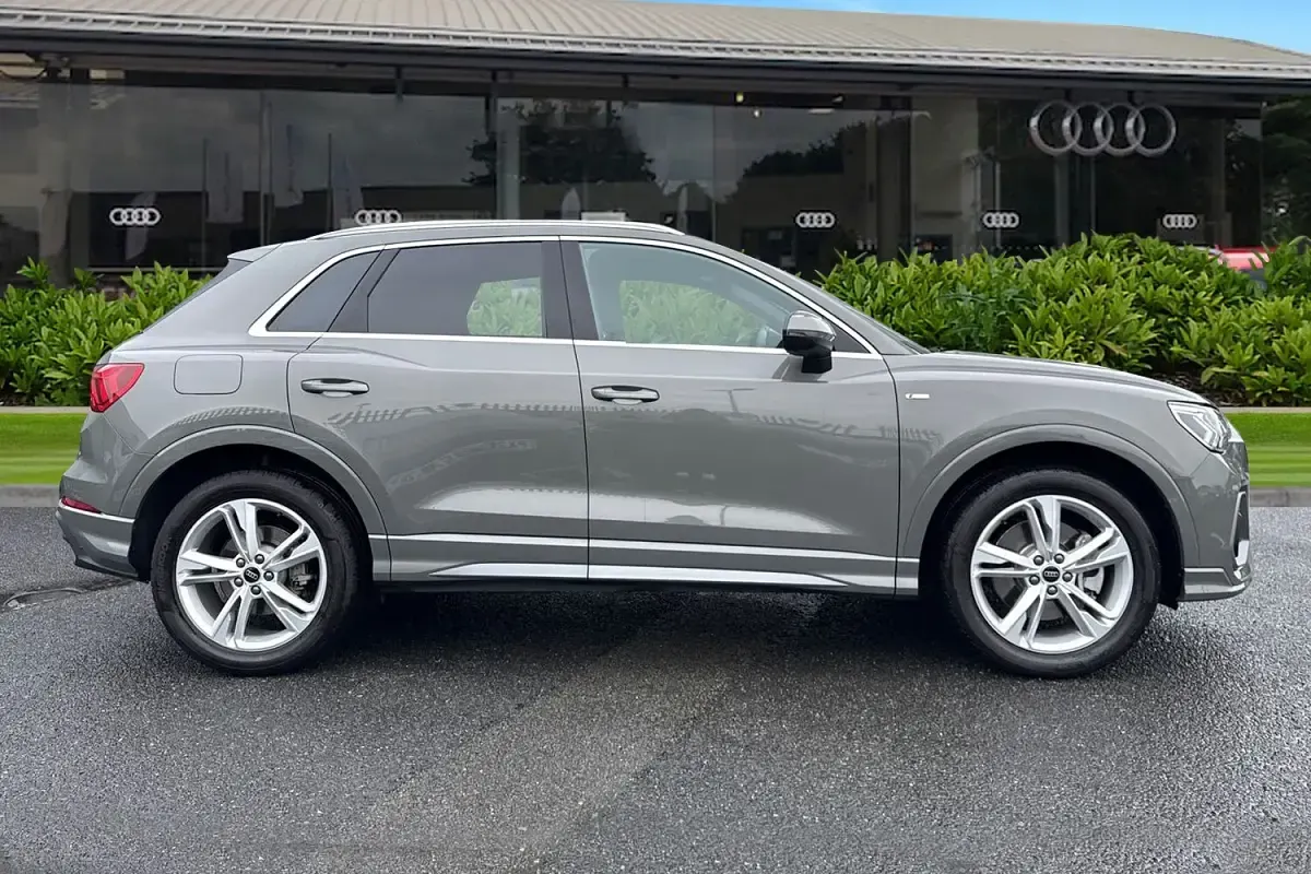 Used Audi Q3 S-Line 193 HP (141 kW) 2026 Grey SUV