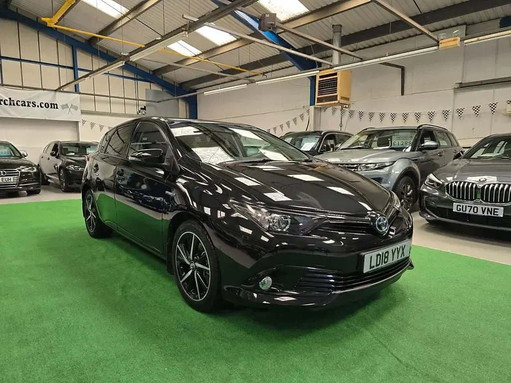 Used Toyota Auris Hybrid Design 2018 Black Hatchback