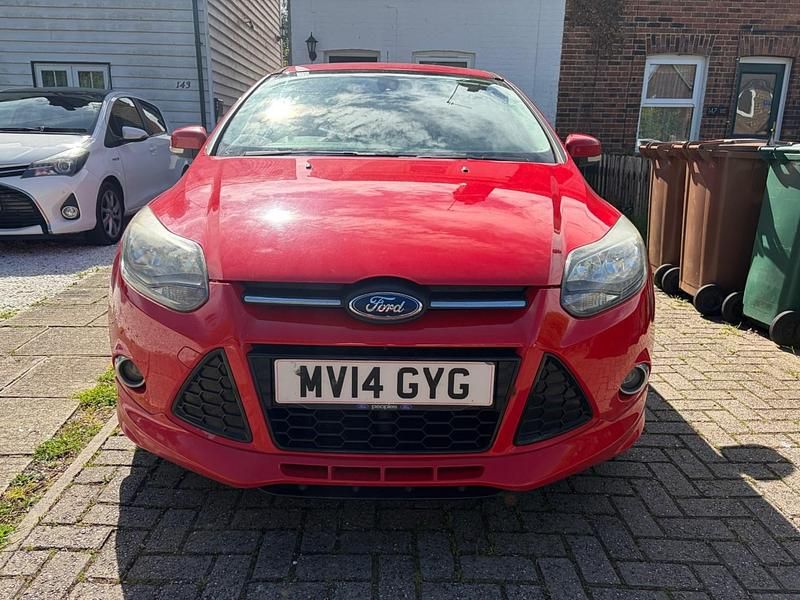 Used Ford Focus Zetec 2014 Red Hatchback