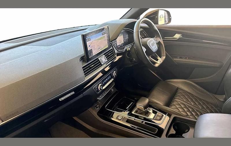 Used Audi Q5 Sportback Comfort 201 HP (147 kW) 2022 Grey SUV