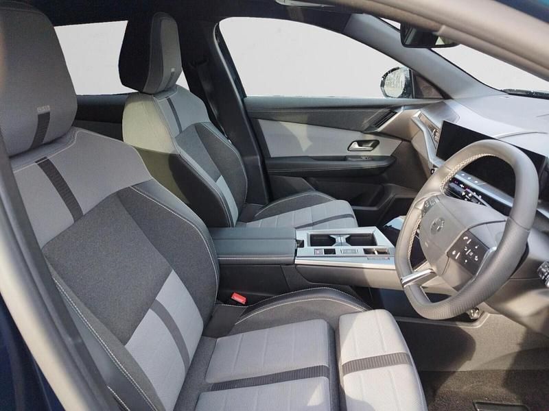 Used Vauxhall Grandland X GSe 134 HP (98 kW) 2024 Blue SUV