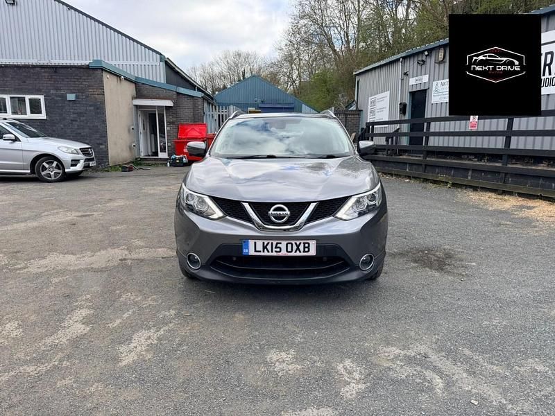 Used Nissan Qashqai Tekna 110 HP (80 kW) 2015 Grey SUV