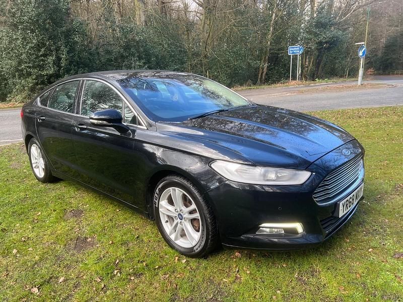 Used Ford Mondeo Zetec 150 HP (110 kW) 2018 Black Hatchback