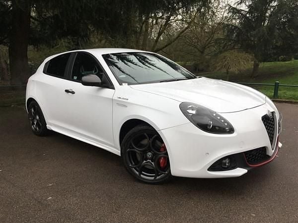 White Used 2016 Alfa Romeo Giulietta Veloce Hatchback | £13,995 (A bit pricey) - Image 1/4