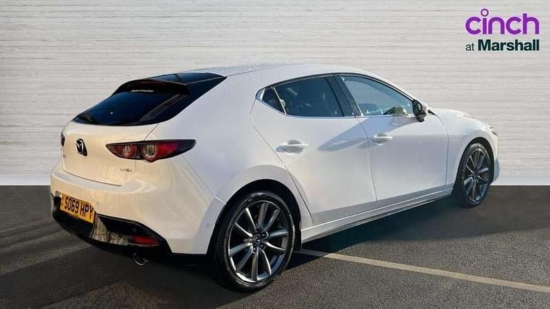 Used Mazda 3 Inclusive 162 HP (119 kW) 2019 White Hatchback