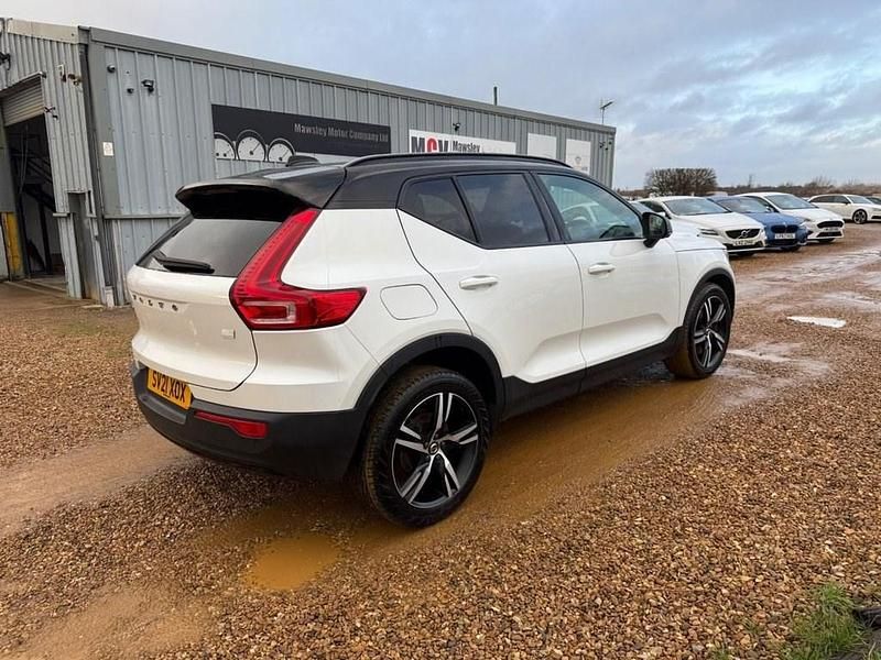 Used Volvo XC40 R-Design 2021 White SUV