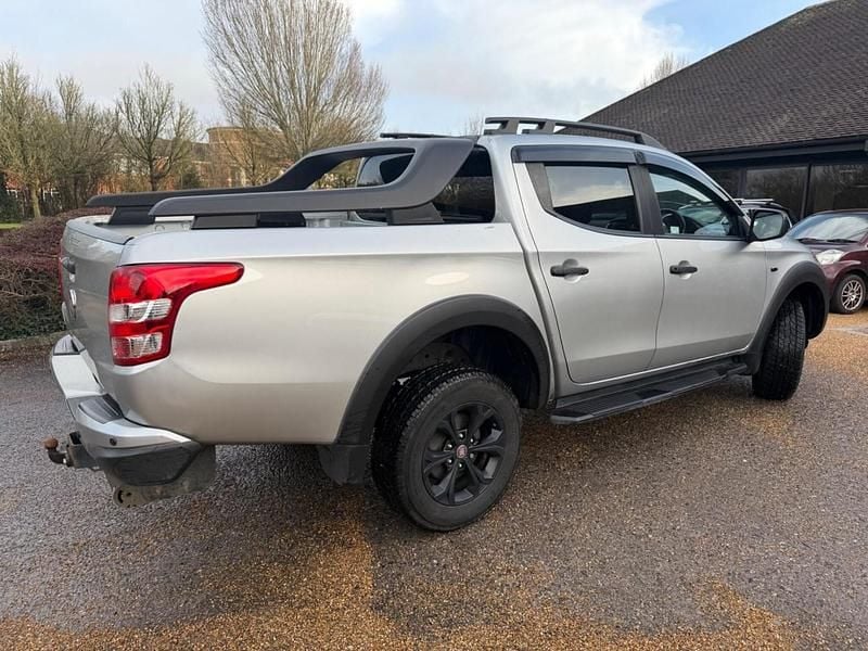 Usado Fiat Fullback Cross 180 HP (132 kW) 2018 Cinzento Pickup