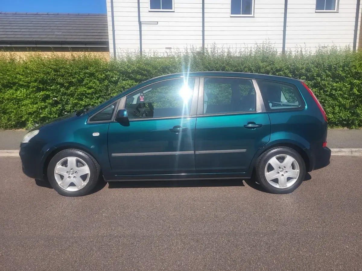 Begagnad Ford C-MAX Style 100 HK (73 kW) 2008 Grön Minibuss
