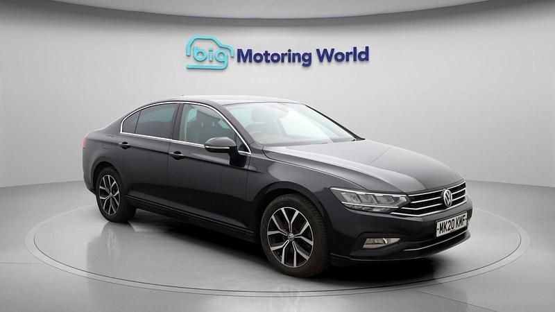 Used VW Passat SEL 150 HP (110 kW) 2020 Black Sedan