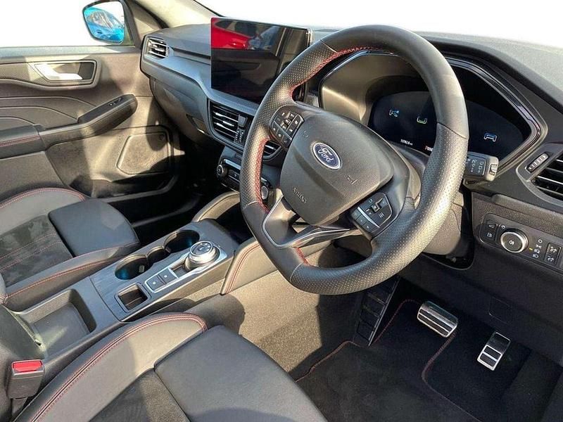 Used Ford Kuga ST-Line X 239 HP (175 kW) 2025 Green SUV