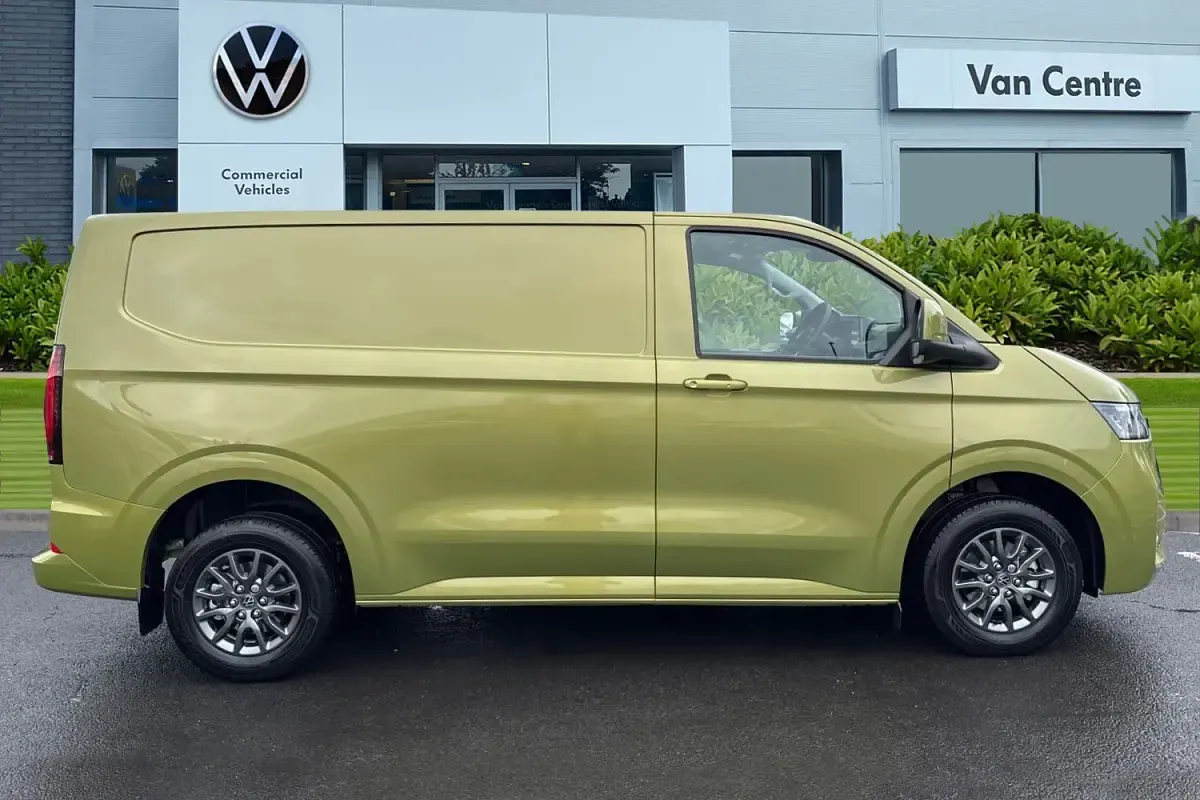 Nowe VW Transporter Pro 150 KM (110 kW) 2026 Zielony Van
