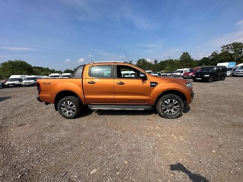 Used Ford Ranger Wildtrack 200 HP (147 kW) 2016 Orange Pickup