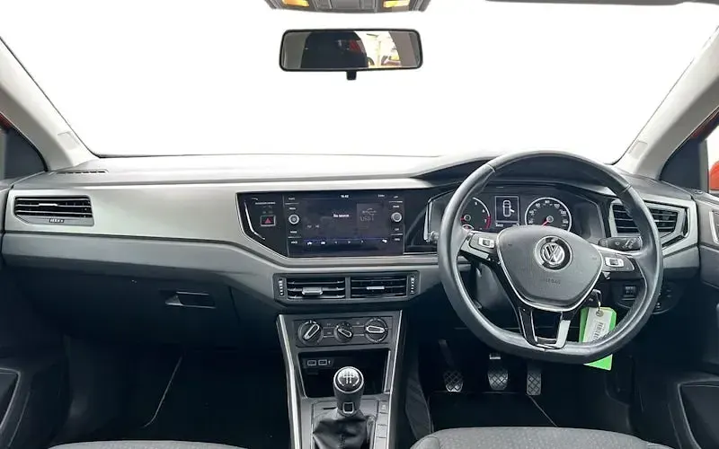 Used VW Polo SE 80 HP (58 kW) 2020 Orange Hatchback
