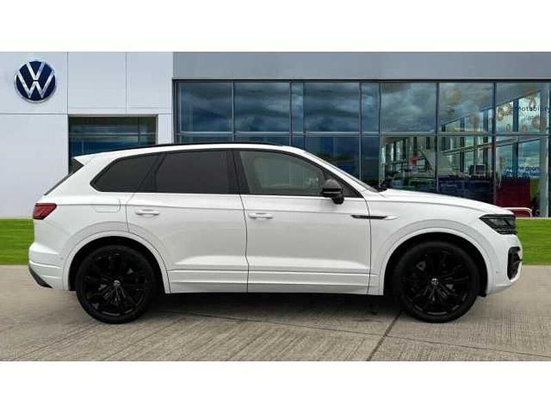 Used VW Touareg Black Edition 340 HP (250 kW) 2023 White SUV