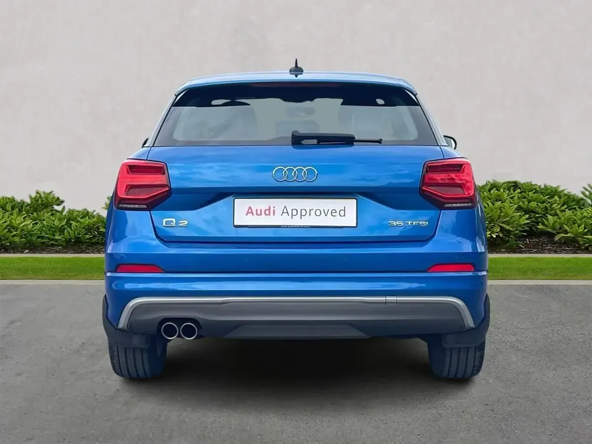 Usado Audi Q2 S-Line 150 CV (110 kW) 2019 Azul SUV