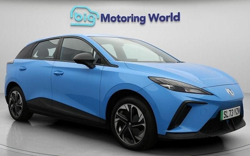 Used MG MG4 EV SE 125 kW (170 HP) 2023 Blue Hatchback