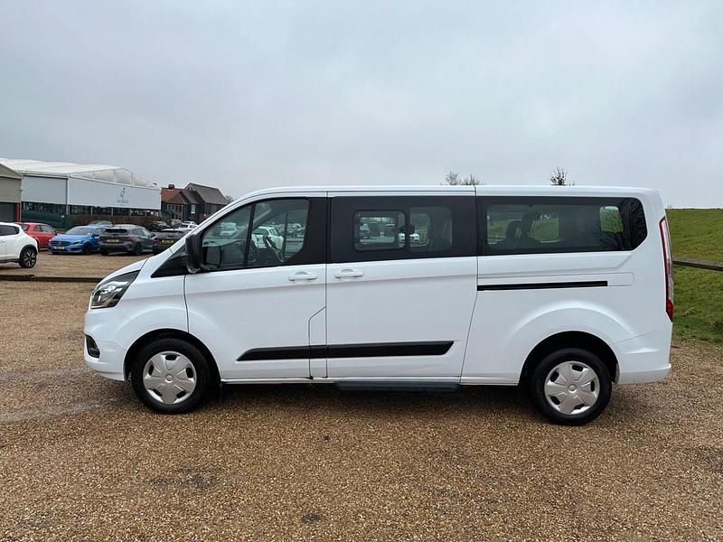 Used Ford Tourneo S 130 HP (95 kW) 2022 White MPV