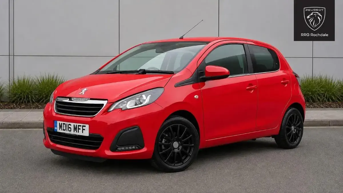 Used Peugeot 108 Active 67 HP (49 kW) 2016 Red Hatchback